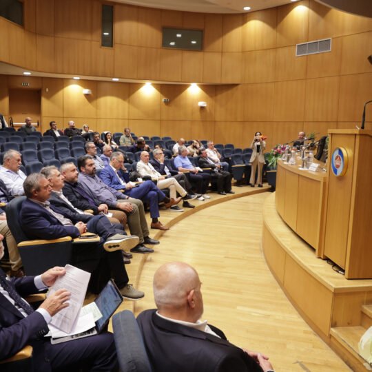 https://oliveoilforum.gr/wp-content/uploads/2025/05/KOS_4078-540x540.jpg